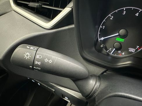 Used 2025 Toyota Corolla SE FWD image 21