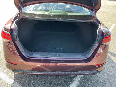 Used 2024 Nissan Sentra SV image 7