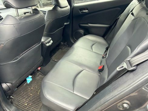 Used 2022 Toyota Prius XLE AWD/4WD image 9
