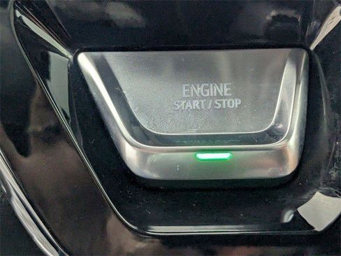 Used 2024 GMC Sierra 1500 Denali Ultimate image 25