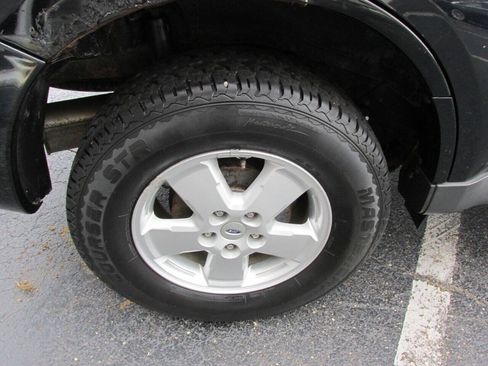 Used 2012 Ford Escape XLT FWD image 29