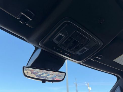 Used 2025 GMC Sierra 3500 Denali Ultimate image 30