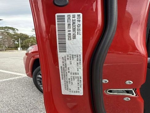 Used 2022 Jeep Compass Limited image 34