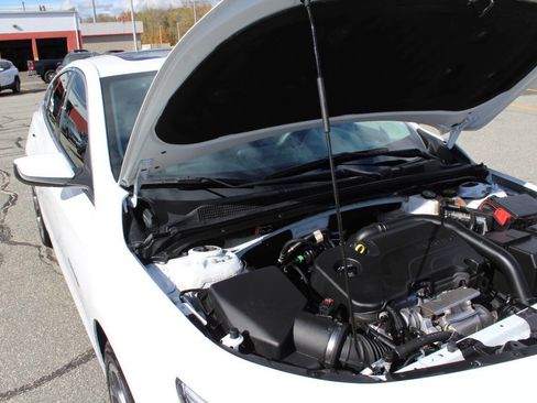 Used 2024 Chevrolet Malibu LT image 13