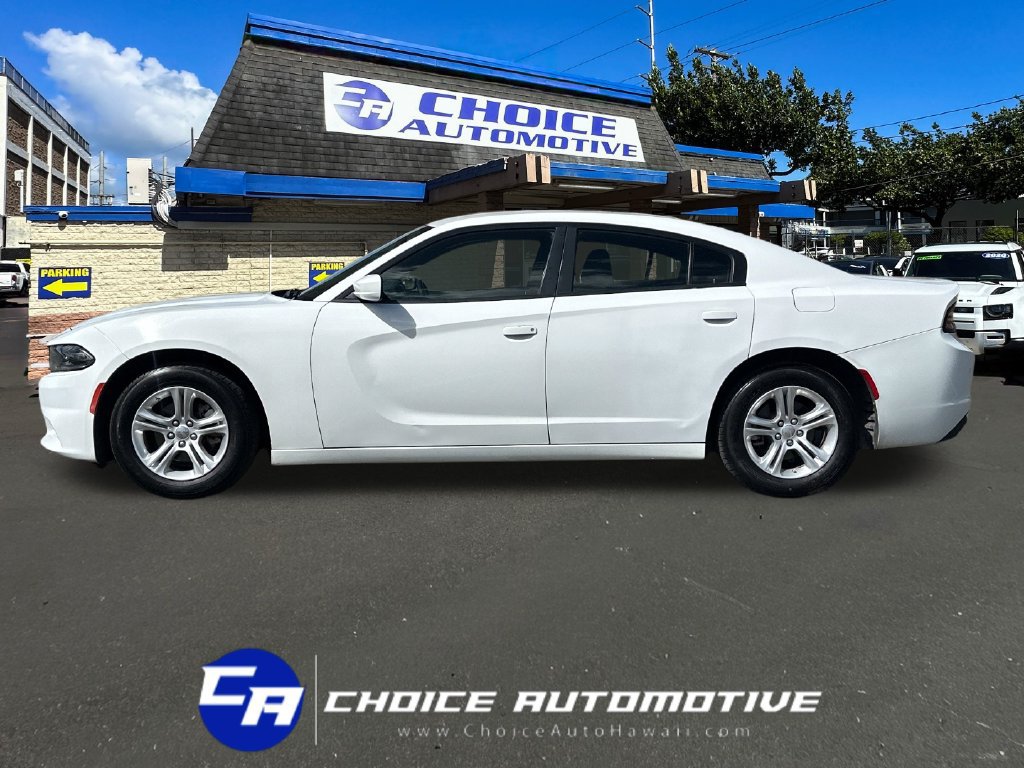 Used 2022 Dodge Charger SXT RWD image 3