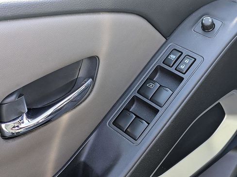 Used 2022 Nissan Frontier SV image 13