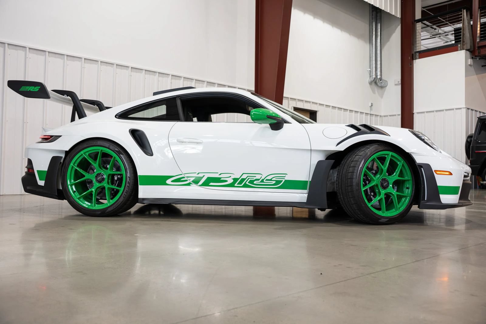Used 2024 Porsche 911 GT3 RS RWD image 10