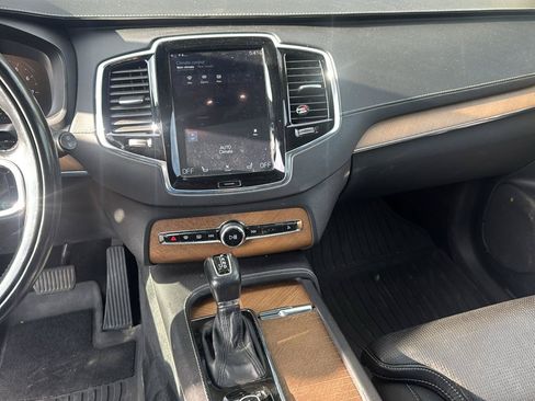 Used 2017 Volvo XC90 T6 Inscription w/ Vision Package AWD/4WD image 10