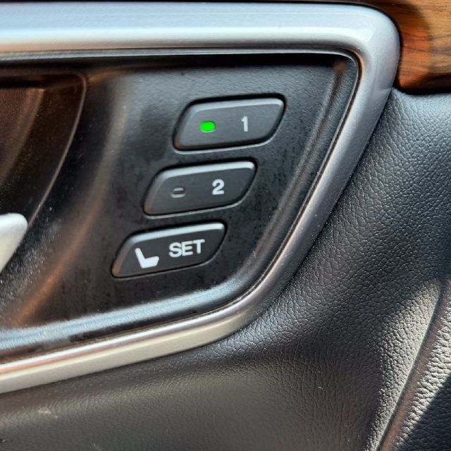 Used 2022 Honda CR-V EX-L image 17