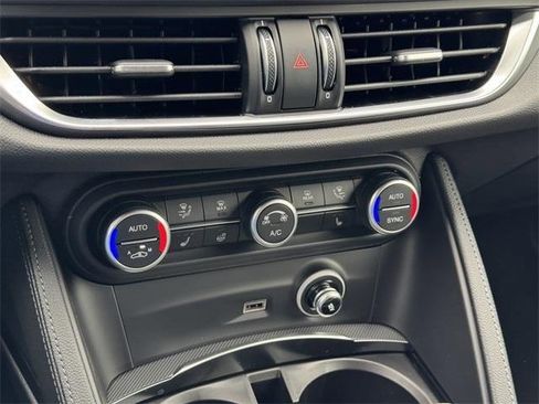 New 2025 Alfa Romeo Stelvio Sprint image 16