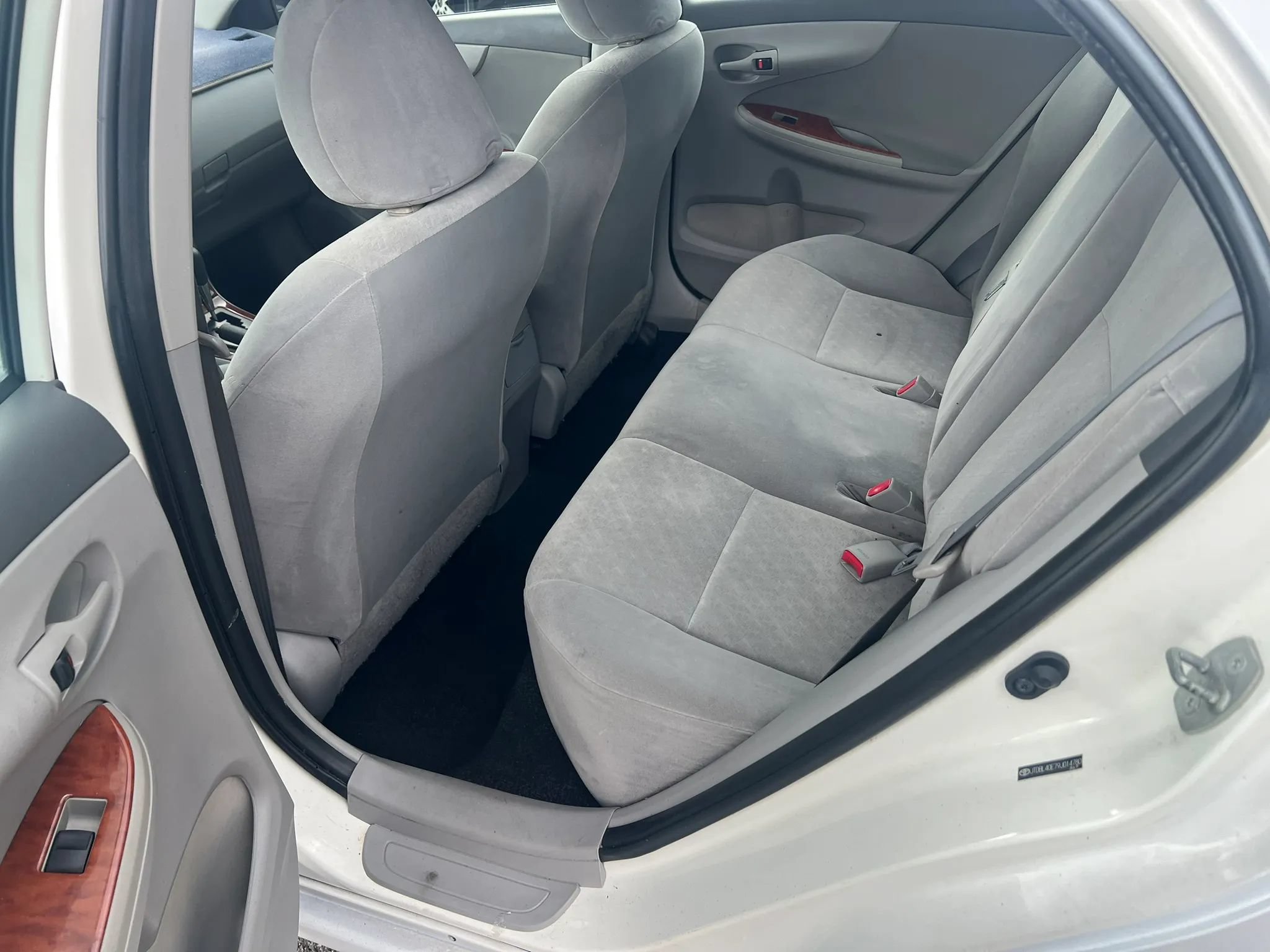 Used 2009 Toyota Corolla FWD image 12