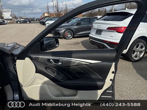 Used 2018 INFINITI Q50 Sport image 12