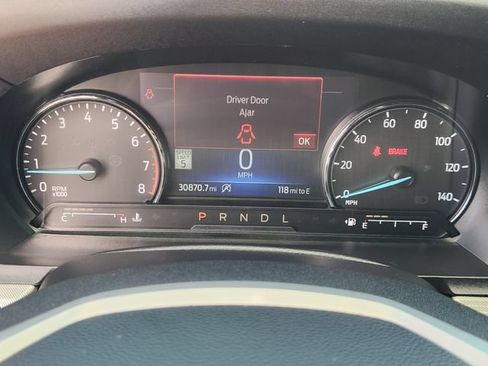 Used 2024 Ford Explorer XLT w/ Equipment Group 202A RWD image 15