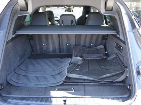 Used 2024 BMW iX xDrive50 image 7