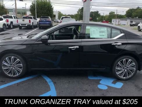 New 2025 Nissan Altima 2.5 SL image 7