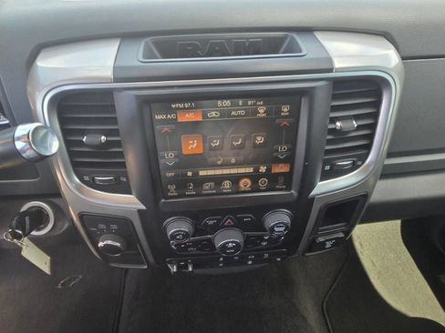 Used 2017 RAM 3500 Big Horn AWD/4WD image 9