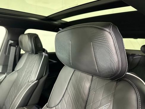 New 2026 Cadillac Lyriq V AWD/4WD image 18