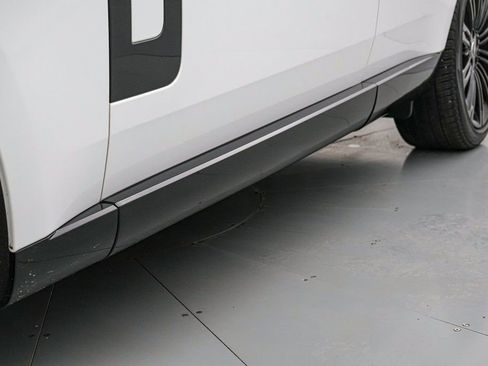 Used 2023 Land Rover Range Rover SE image 15