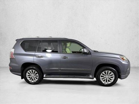 Used 2015 Lexus GX 460 w/ Premium Package AWD/4WD image 4