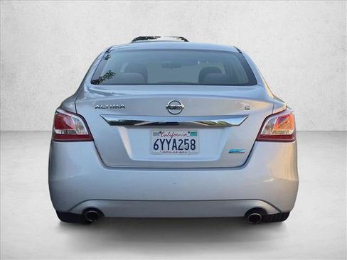 Used 2013 Nissan Altima 2.5 S FWD image 7