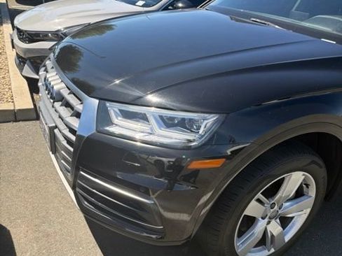 Used 2018 Audi Q5 2.0T Premium Plus w/ Premium Plus Package AWD/4WD image 2