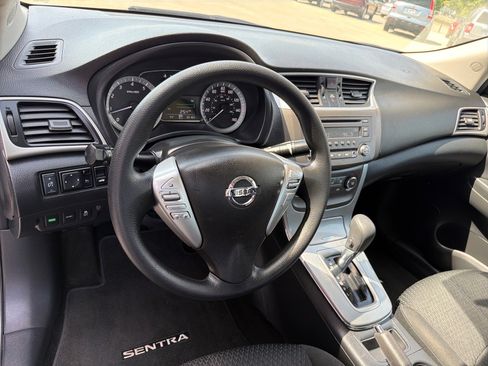 Used 2013 Nissan Sentra SR FWD image 15