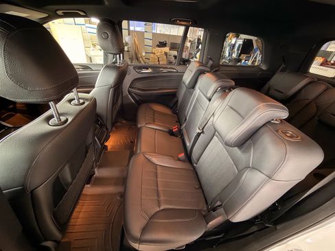 Used 2019 Mercedes-Benz GLS 450 4MATIC image 15