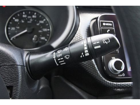 Used 2023 Nissan Kicks SV FWD image 21