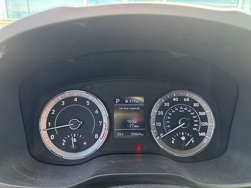 Used 2022 Hyundai Venue SEL image 3