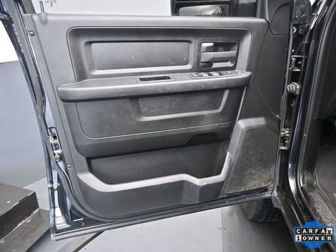 Used 2024 RAM 2500 Tradesman w/ Chrome Appearance Group image 12