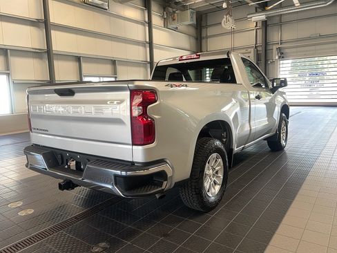 Used 2022 Chevrolet Silverado 1500 W/T w/ WT Value Package AWD/4WD image 7