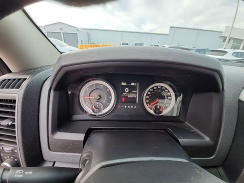 Used 2016 RAM 1500 Express image 4