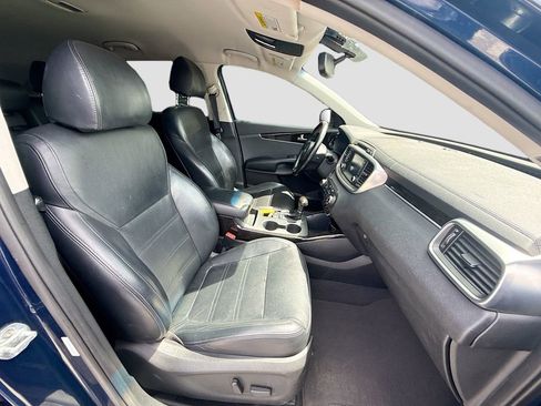Used 2018 Kia Sorento EX FWD image 29