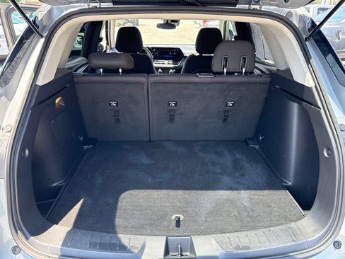 Used 2025 Chevrolet TrailBlazer LT AWD/4WD image 24