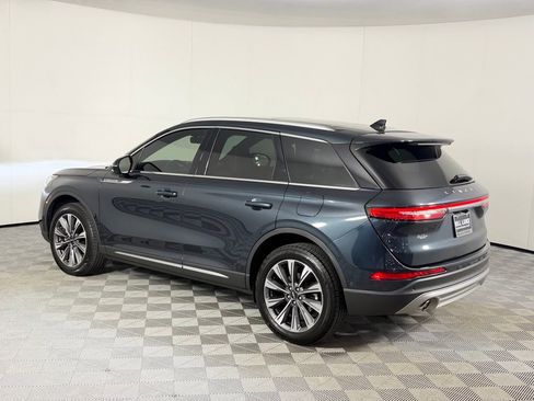 Used 2022 Lincoln Corsair Reserve w/ Equipment Group 201A FWD image 9