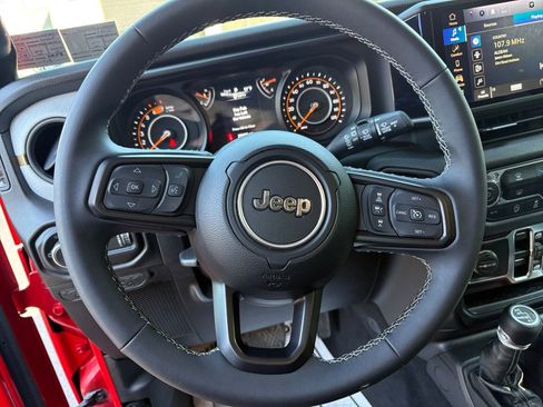 Certified 2025 Jeep Wrangler Unlimited Sport AWD/4WD image 15