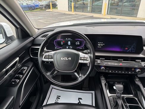 Used 2025 Kia Telluride S image 25