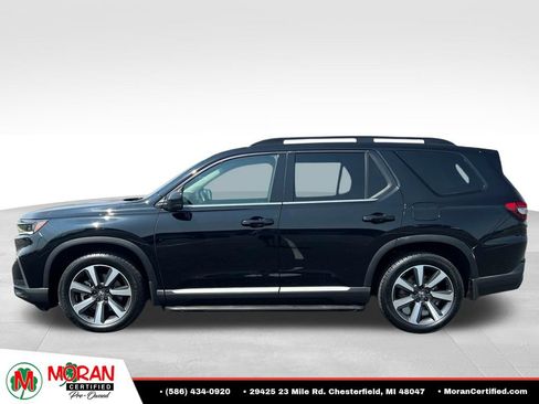 Used 2023 Honda Pilot Touring image 2