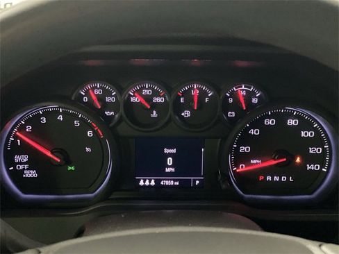 Used 2024 Chevrolet Silverado 1500 Custom image 11