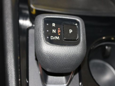 Used 2024 Nissan Rogue SV AWD/4WD image 46
