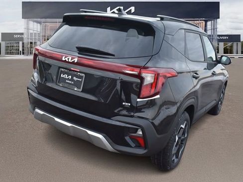 New 2026 Kia Seltos S image 4