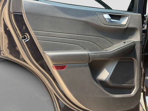 Used 2025 Ford Escape ST-Line w/ Tech Pack #1 FWD image 13