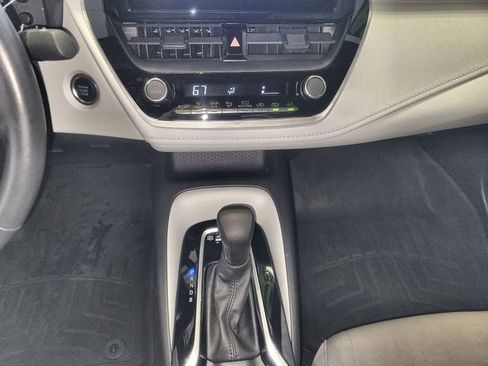 Used 2024 Toyota Corolla SE FWD image 19