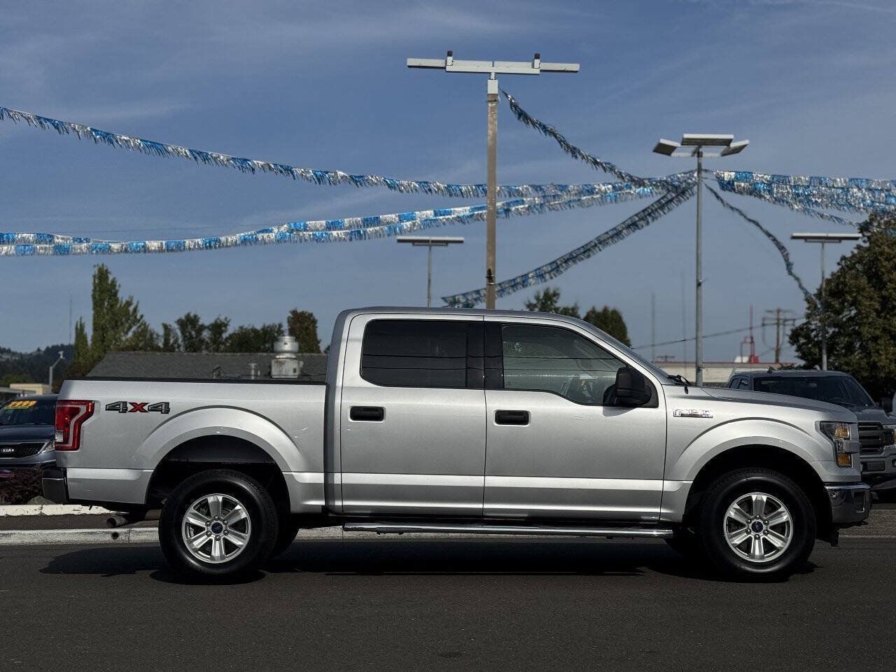 Used 2015 Ford F150 XLT AWD/4WD image 6