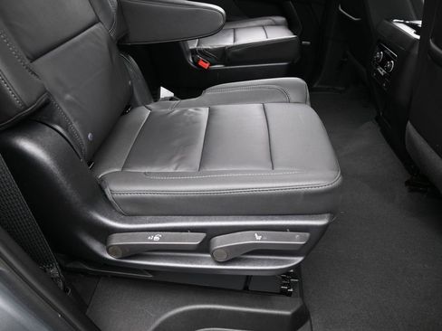 Used 2024 Chevrolet Tahoe LT image 38