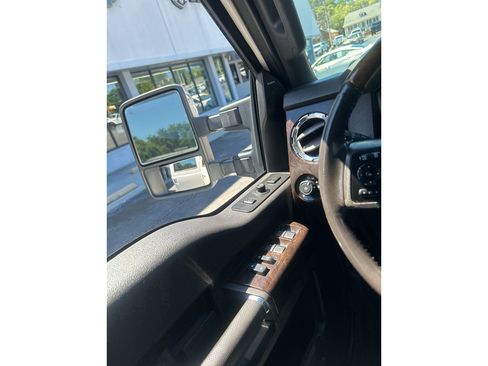 Used 2016 Ford F450 Platinum w/ FX4 Off Road Package AWD/4WD image 13