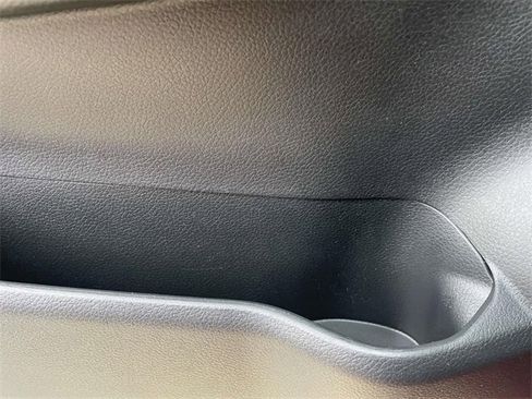 Used 2021 Nissan Rogue Sport S image 20