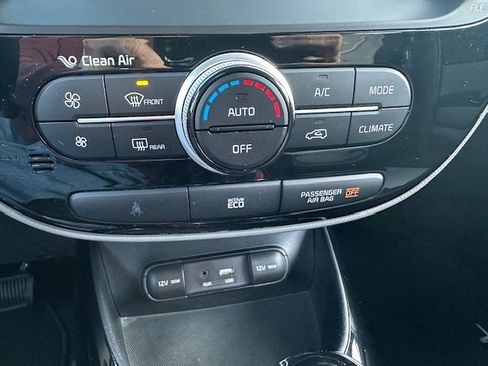 Used 2016 Kia Soul + w/ Audio Package image 28