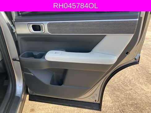 Used 2024 Hyundai Santa Fe Limited image 15