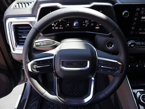Used 2024 GMC Canyon Denali AWD/4WD image 13